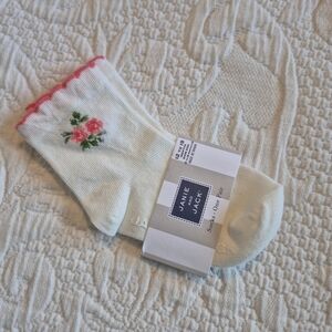 Janie and Jack girls size 12 - 18 months 1 pair flower designed socks NEW